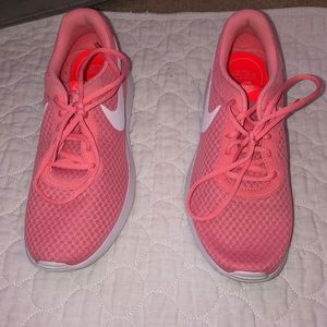 pink running shoes